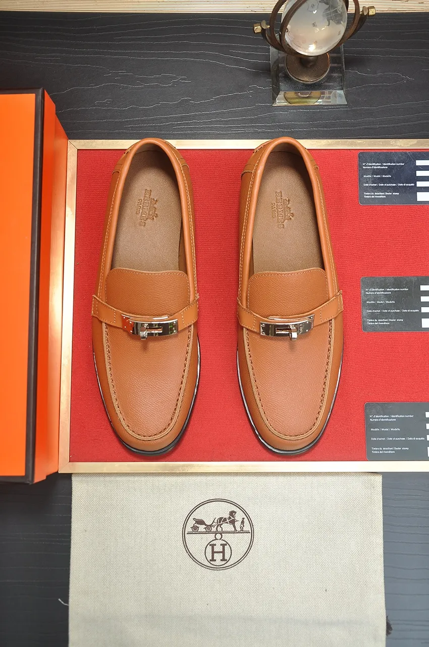 Men's shoes💰540💶[HERMES] (cowhide lining)🍀Italian top luxury🍀He does not pursue novel styles and gorgeous colors, but attracts the favor of successful men with his flawless, elegant and classic style. Formal leather shoes This very comfortable, simple and stable style allows you to easily match any style! The pattern is absolutely 1:1 refined from the original case, and we strive for excellence in materials, imported cowhide + cowhide lining💪💪💪extraordinary texture👍! .Code number: 38-45 (45 customized)